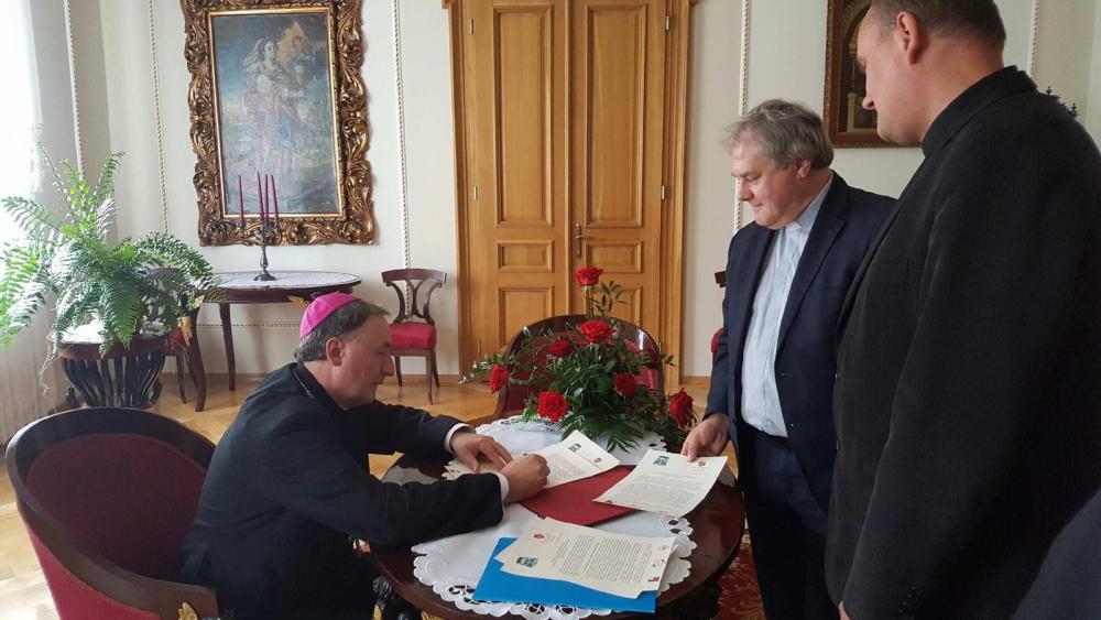 Podpisanie umowy między UPJPII a Diecezją Tarnowską - 1