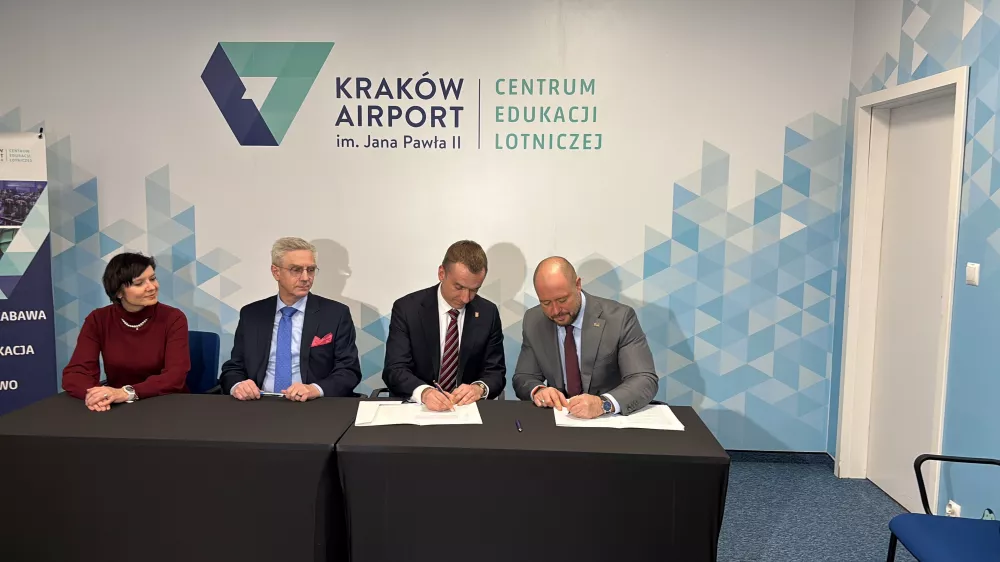 Foto. Kraków Airport