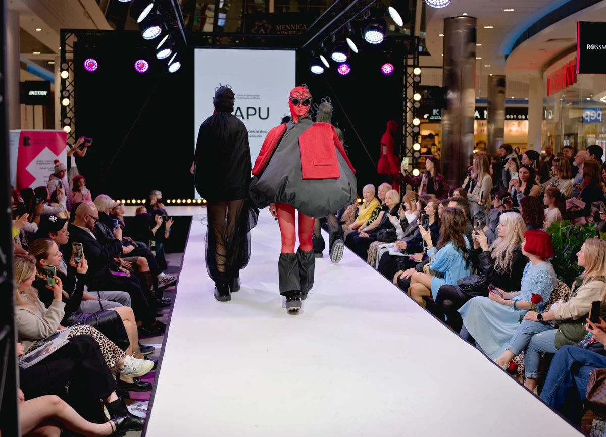 Pokaz w Galerii Kazimierz @lukaszkonka_foto_5 - 23